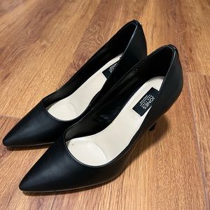 Jones New York Black Leather Heels Size 7